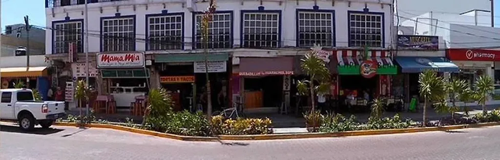 Hotel Hacienda Agua Azul بلايا ديل كارمن 2*,