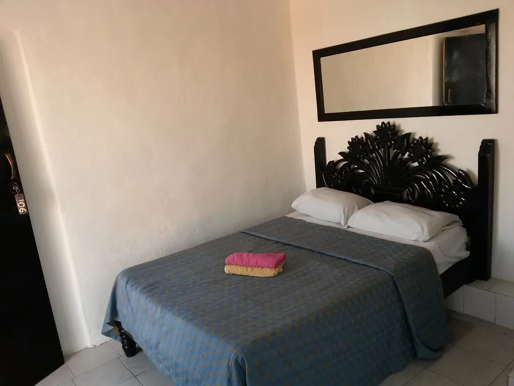 Hotel Hacienda Agua Azul بلايا ديل كارمن