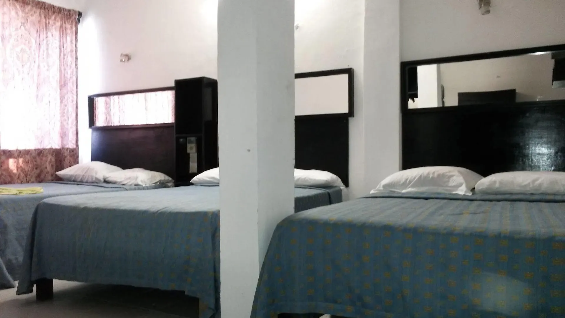 Hotel Hacienda Agua Azul بلايا ديل كارمن